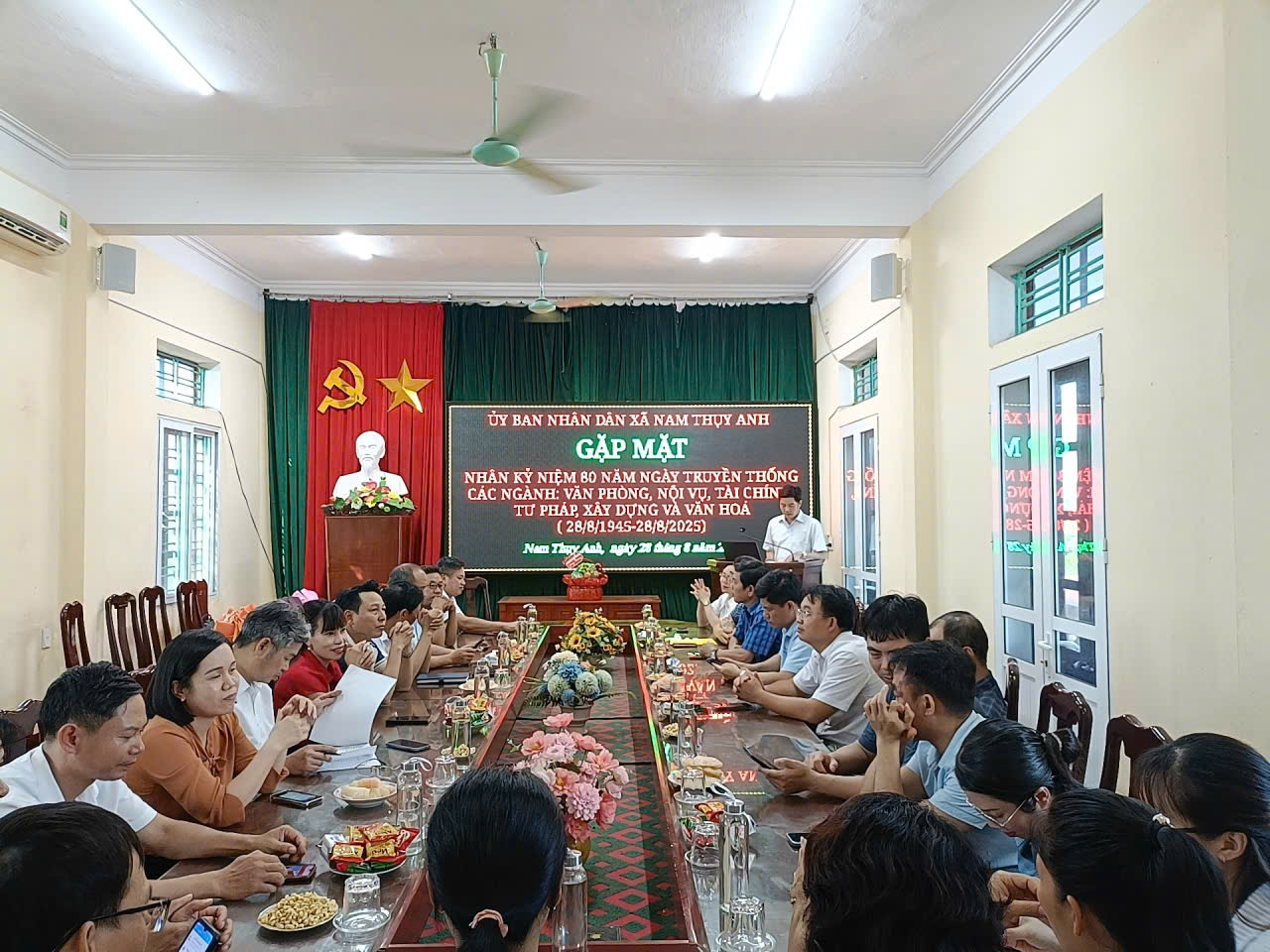 UBND Xã Nam Thụy Anh tổ chức hội nghị gặp mặt  kỷ niệm 80 năm ngày truyền thống các ngành thuộc Ủy ban nhân dân