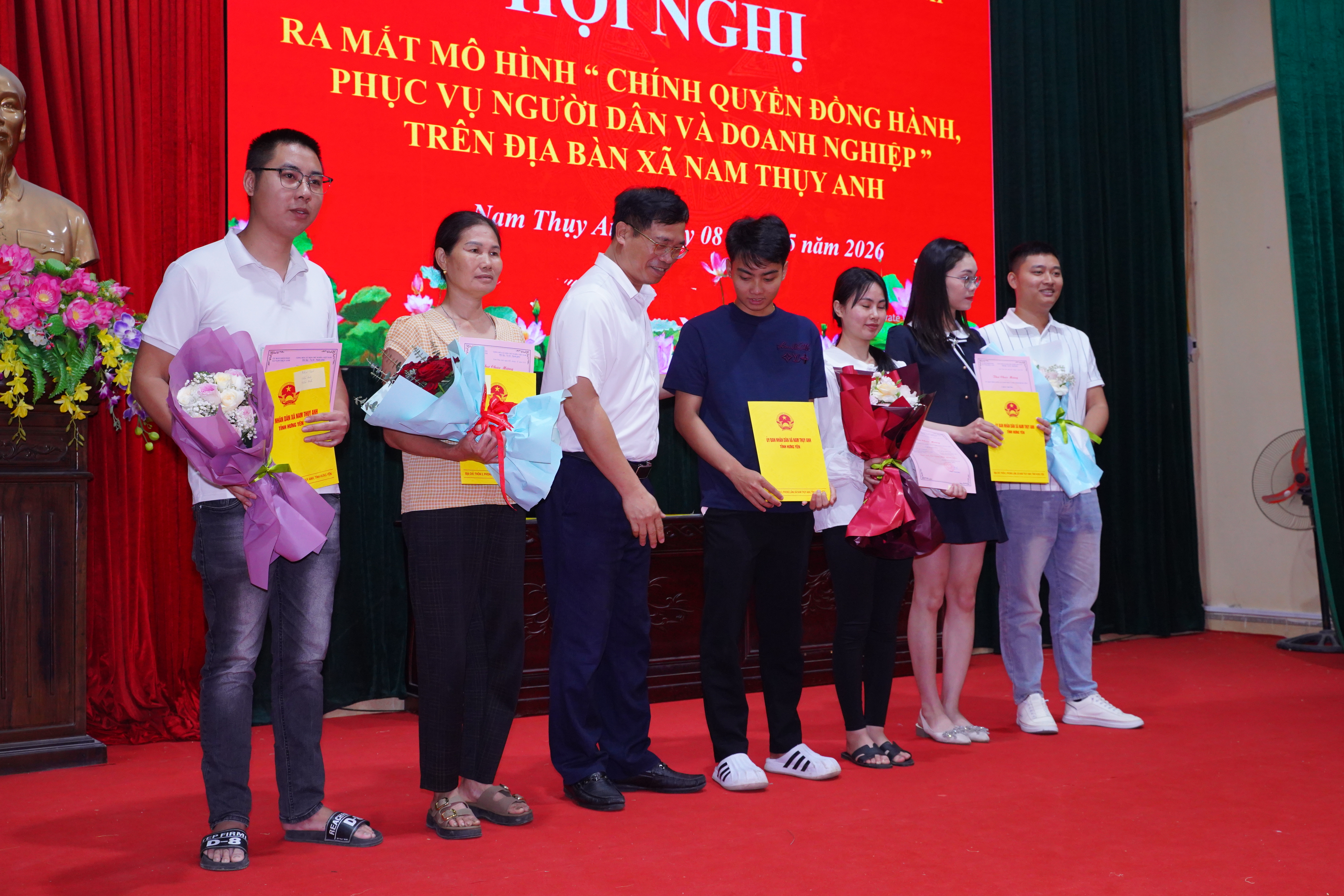 xã Nam Thụy Anh tổ chức Hội nghị ra mắt mô hình “Chính quyền đồng hành, phục vụ người dân và doanh nghiệp” trên địa bàn.